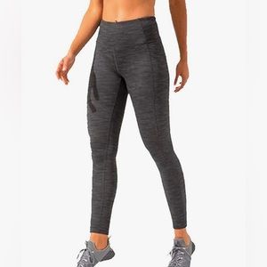 3/$20 Mondetta Black / Gray Heathered Side Pocket Leggings